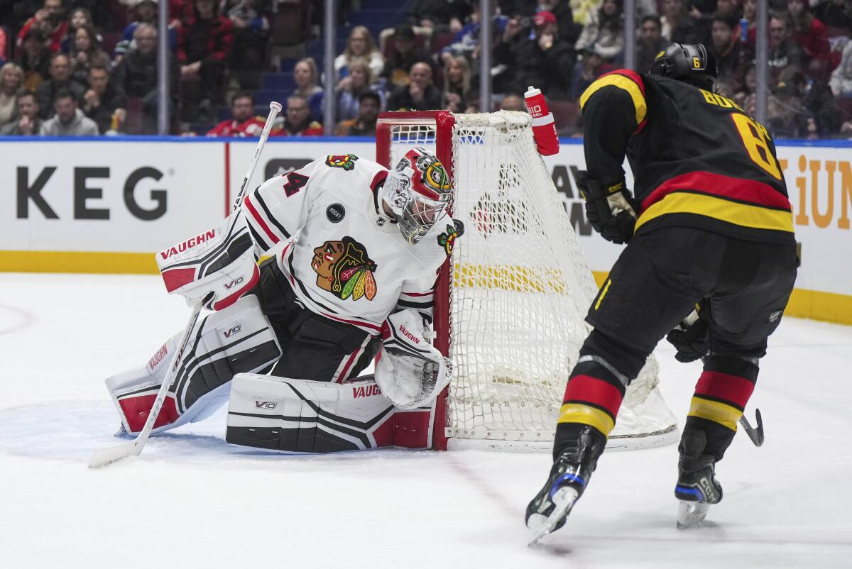 Chicago blackhawks goalie best sale jersey